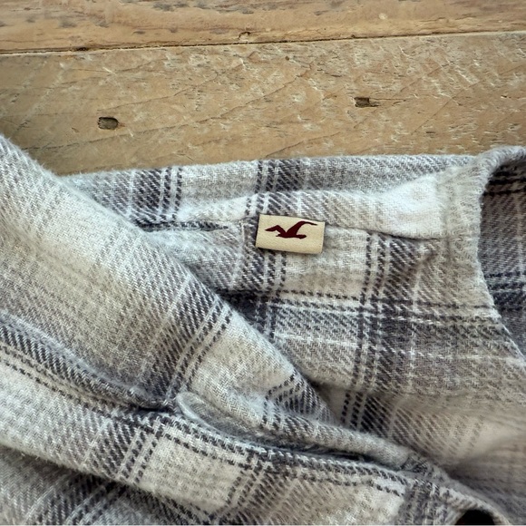 HOLLISTER Gray White Plaid Boyfriend Fit Flannel Shirt XS - Picture 2 of 3